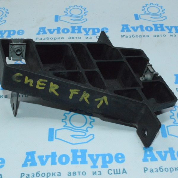 Кронштейн радиатора верх прав Jeep Cherokee KL 14-18 2.4 3.2 68144540ab