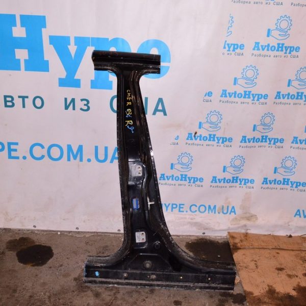 Стойка кузовная центральная правая Jeep Cherokee KL 14- черная,цвет PXR (03) с батоном 68340150AB