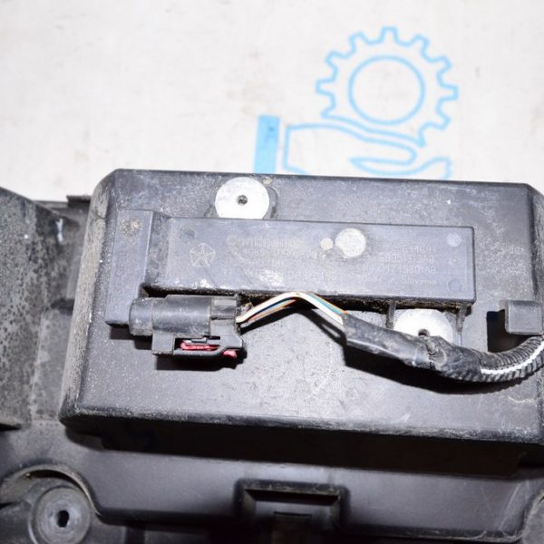 Антенна Keyless Jeep Renegade 15- на абсорбере заднего бампера 68051315AB