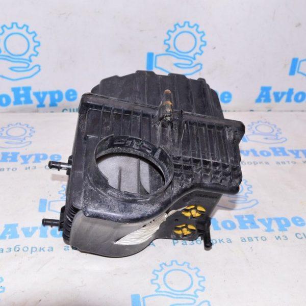 Корпус воздушного фильтра Jeep Renegade 15- 2.4 (01) деф.креплений 68403697AA