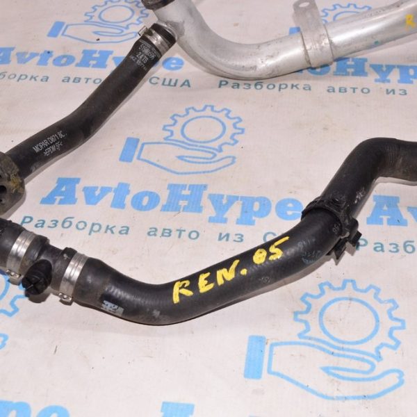 Патрубок с трубки охлаждения на помпу Jeep Renegade 15- 2.4 51940596