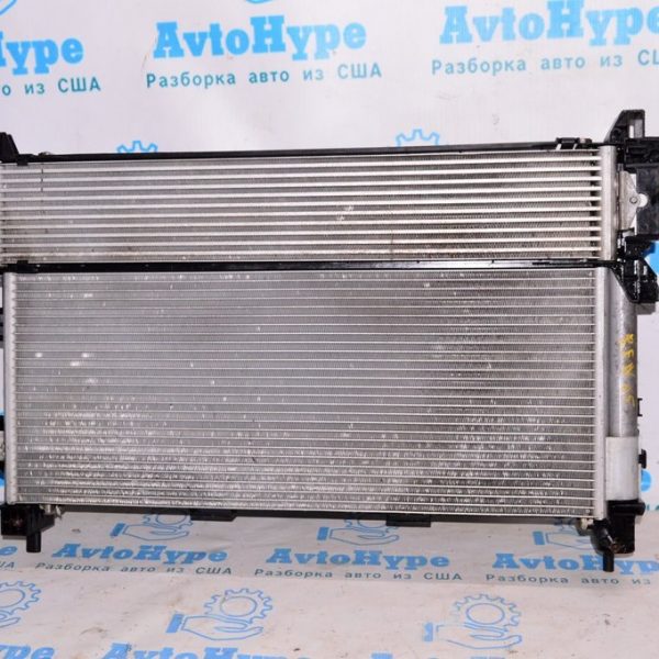 Радиатор охлаждения (масло) Jeep Renegade 15- 68247209AA