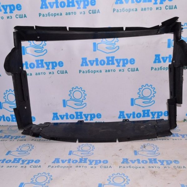 Дефлектор радиатора охлаждения Jeep Renegade 15-18 дорест 2.4 рамка 68337195AA