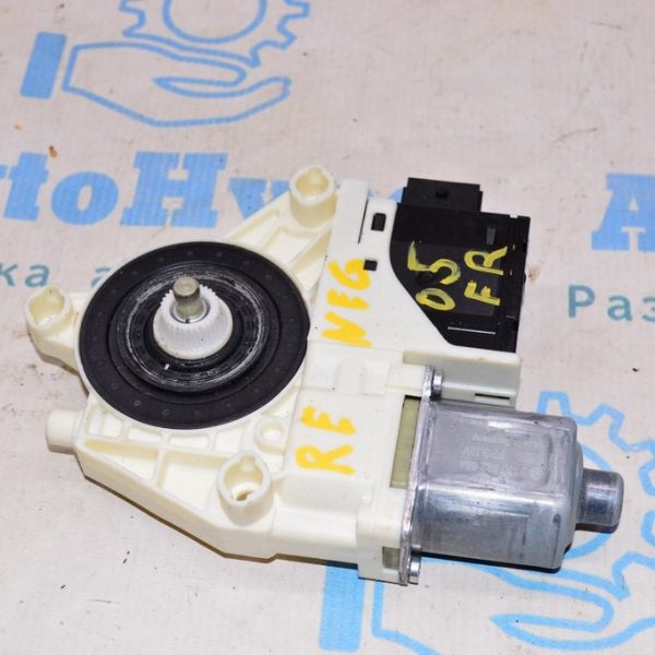 Стеклоподъемник с мотором перед прав Jeep Renegade 15- без панели 68268758AA