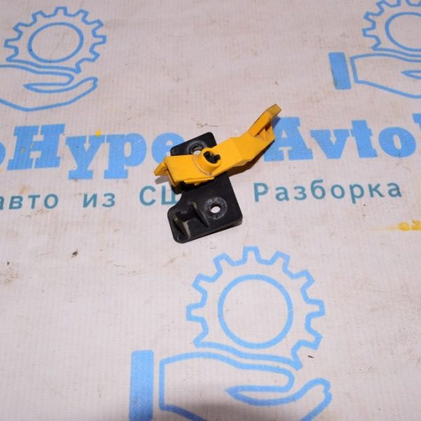 Лапка открытия замка капота Jeep Renegade 15- без троса 68247126AA