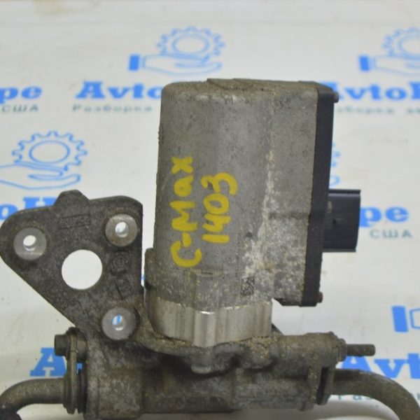 Насос масляный Ford C-max MK2 13- DM5Z7A103E