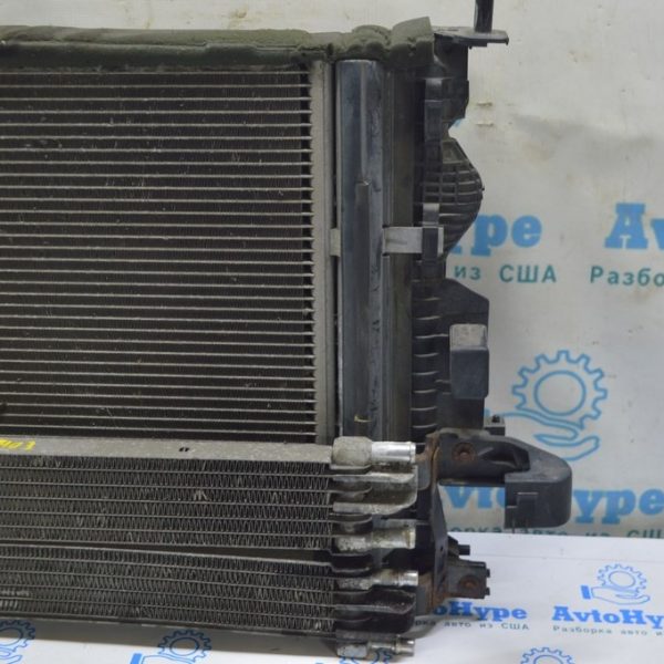 Радиатор охлаждения акпп Ford C-max MK2 13- (03) DM5Z7A095A