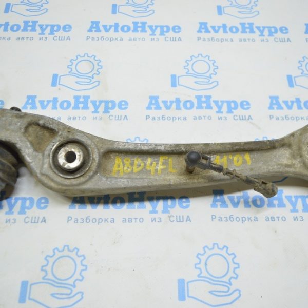 Рычаг нижний передний левый под датчик положения кузова Audi A8 D4 10-17 (01) 4H0407155A
