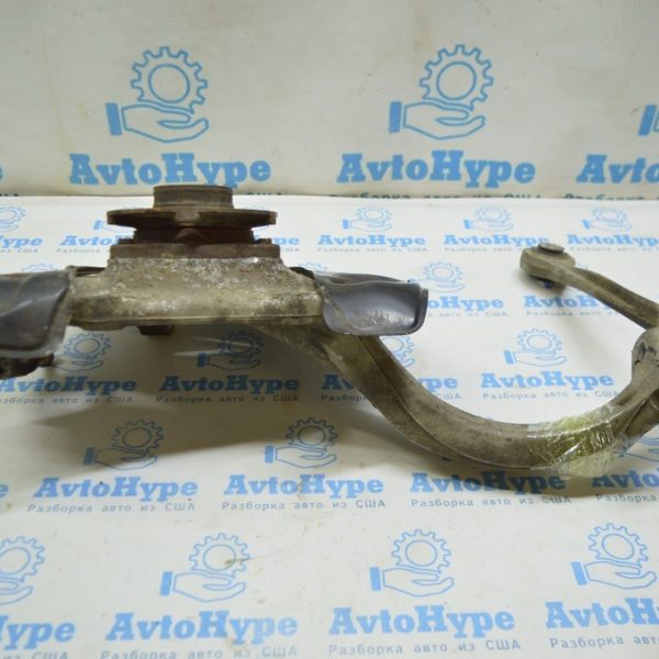 Цапфа перед лев Audi A8 D4 10-17 (01) деф.обломано ухо крепления верхнего рычага,нужно варить 	4H0407253L