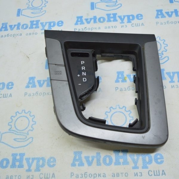 Обрамление шифтера АКПП HYUNDAI ELANTRA AD 17- (03)