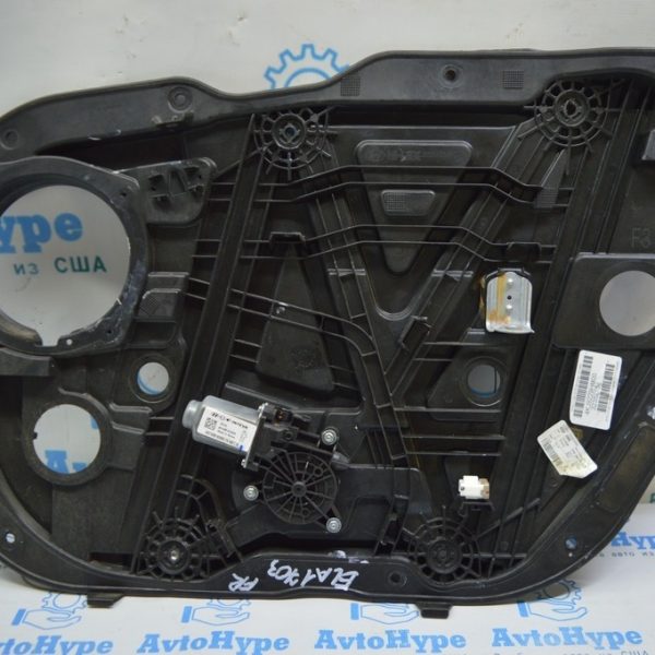 Стеклоподъемник с мотором перед прав HYUNDAI ELANTRA AD 17- 82481-F3030