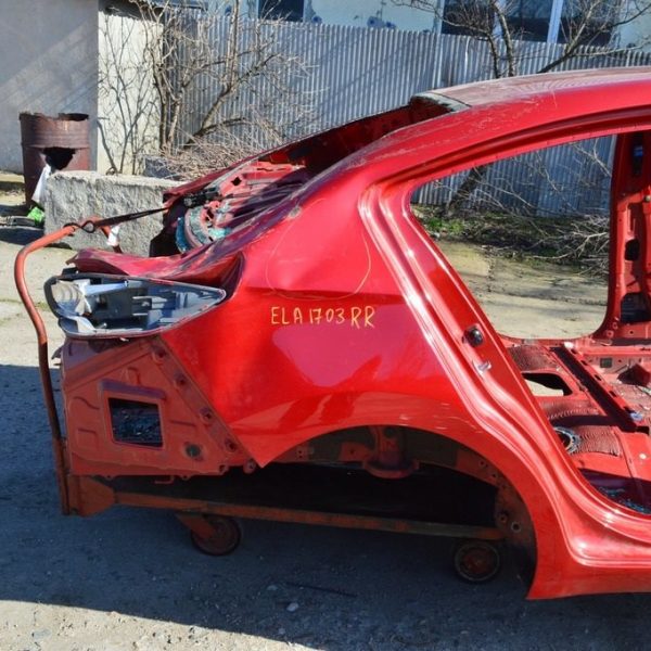 Четверть крыло задняя правая HYUNDAI ELANTRA AD 17- (03) красный цвет только закат 71504-F3C00