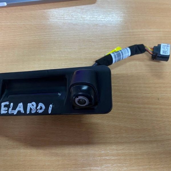 Камера заднего вида с ручкой открытия багажника Hyundai Elantra AD 17- (01) 95760-F2000 95760-F2001