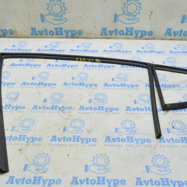 Уплотнитель стекла зад лев HYUNDAI ELANTRA AD 17- 83531-F2000