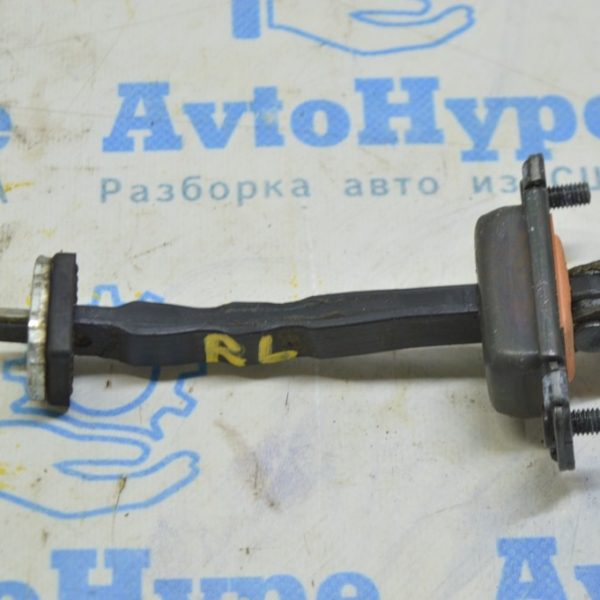 Ограничитель двери зад лев HYUNDAI ELANTRA AD 17- 79480-F2000