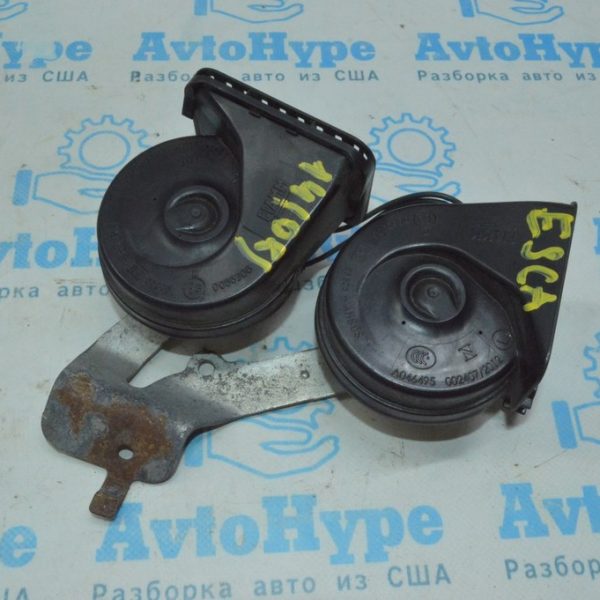 Сигналы лев и прав Ford Escape MK3 13- CJ5Z-13832-A