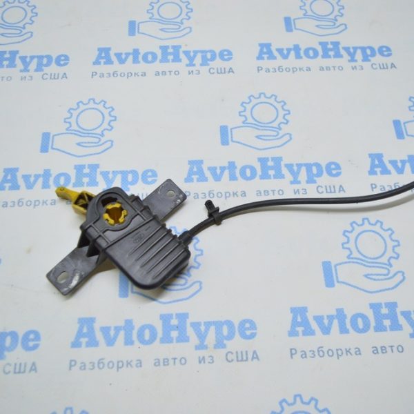 Трос открытия замка капота (короткий ) к замку Ford Escape MK3 13- CJ5Z16916B