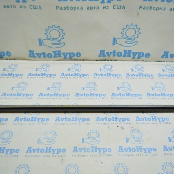 Молдинг дверь-стекло центральный перед лев Ford Escape MK3 13- хром CJ5Z-7821453-E