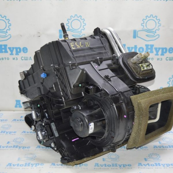 Печка в сборе Ford Escape MK3 13- FV6Z-19B555-E