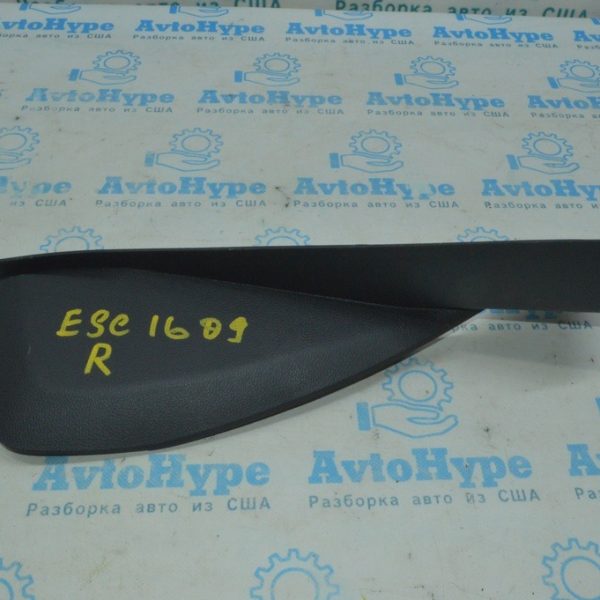 Накладка передней панели боковая правая Ford Escape MK3 13-19 черн CJ5Z78044C60AB