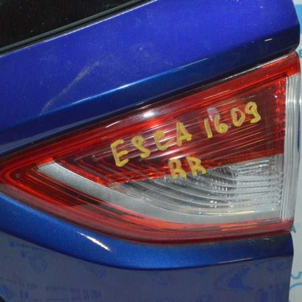 Фонарь внутренний (крышка багажника) правый Ford Escape MK3 13-16 дорест (09) CJ5Z-13404-A