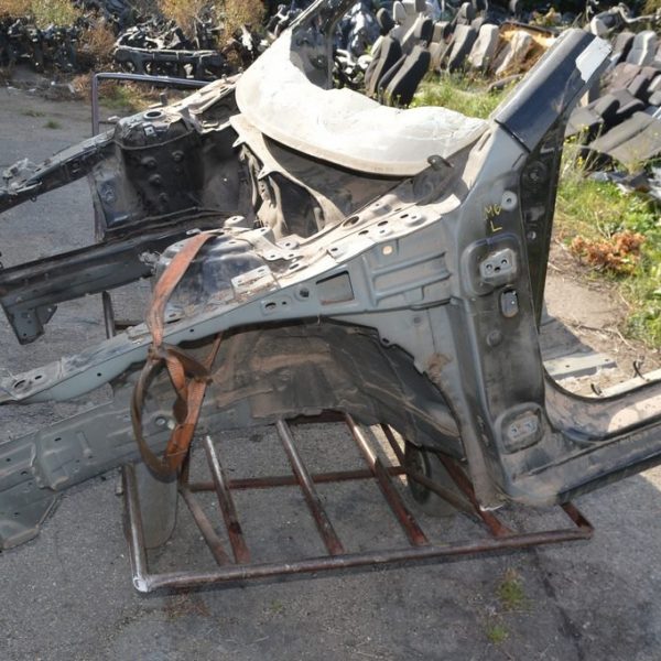 Четверть передняя левая Mazda6 13-17 с ресничкой, черная GHP9-54-210E