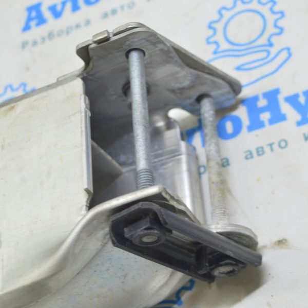 Кронштейн усилителя переднего бампера правый BMW 3 F30 16-18 51117286015