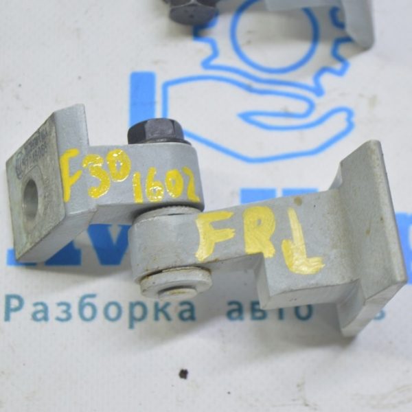 Петля двери нижняя перед прав BMW 3 F30 12-19 12-19 41-51-7-284-