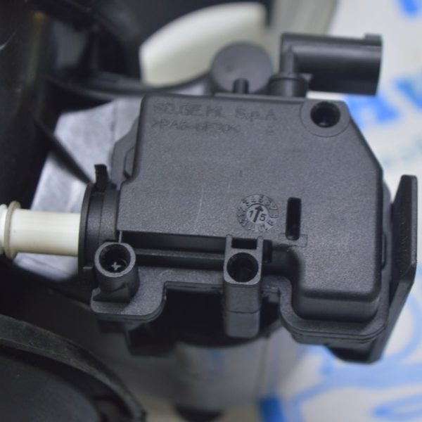 Замок лючка бензобака BMW 3 F30 4d 12-19 67-11-7-270-792
