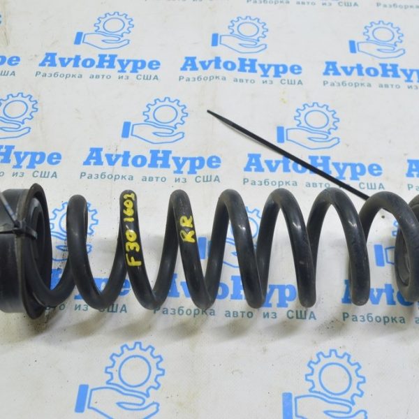 Пружина задняя правая BMW 3 F30 12-18 awd 33 53 6851727