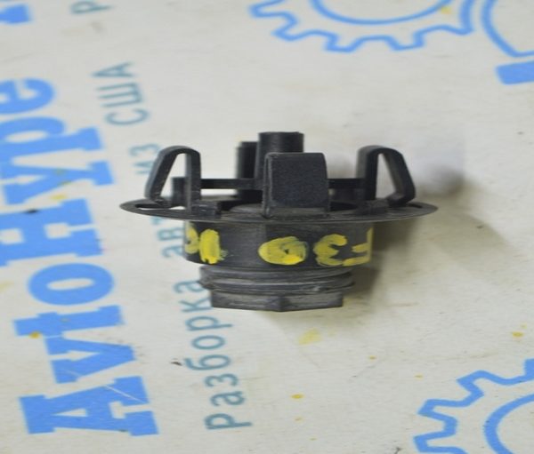 Отбойник капота центр BMW 3 F30 12-19 51-76-7-183-752