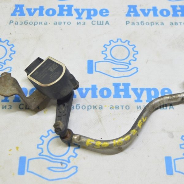 Датчик положения кузова с тяжкой перед BMW 3 F30 12-19 (02) 37146860843