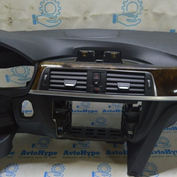 Кнопка аварийной сигнализации BMW 3 F30 12-18 61319231786