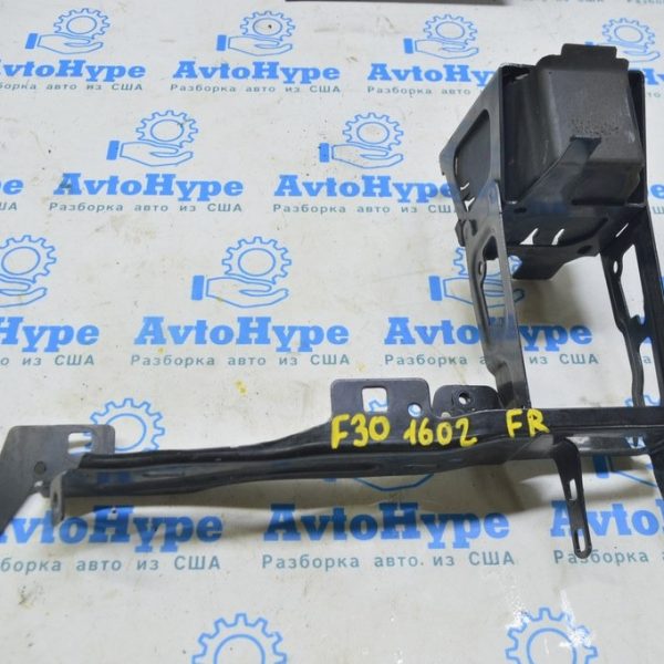 Кронштейн крепления фары правый BMW 3 F30 12-18 51-64-7-245-792