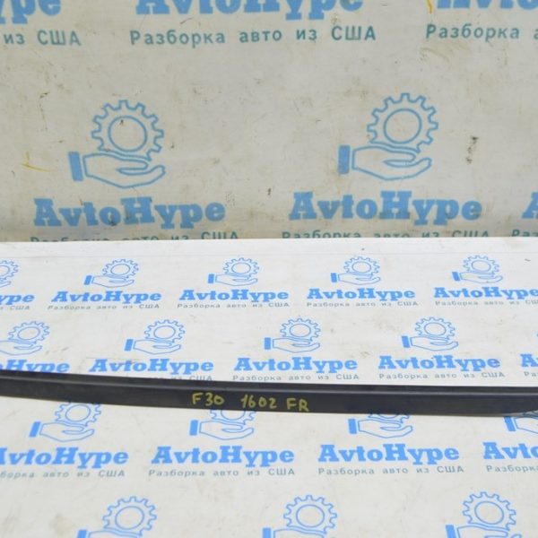 Молдинг лобового стекла прав BMW 3 F30 12-19 (02) 51-31-7-258-188