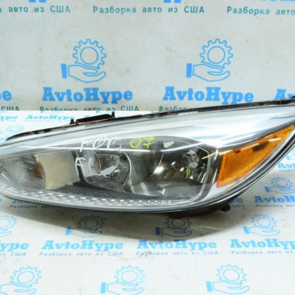 Фара передняя левая Ford Focus mk3 15-18 рест галоген светлая (07) F1EZ-13008-GT