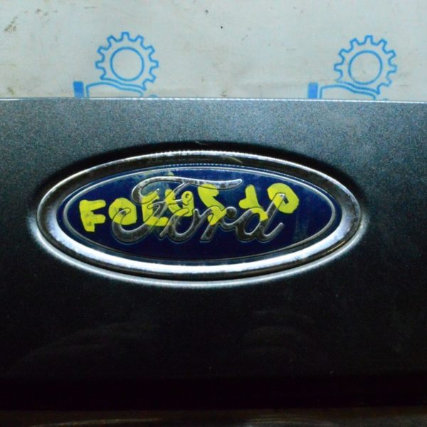Эмблема значок переднего бампера Ford Focus mk3 15-18 рест C1BZ-8213-A
