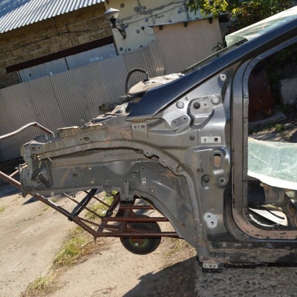 Четверть передняя левая Ford Focus mk3 11-18 (07) цвет J7 F1FZ-16055-A