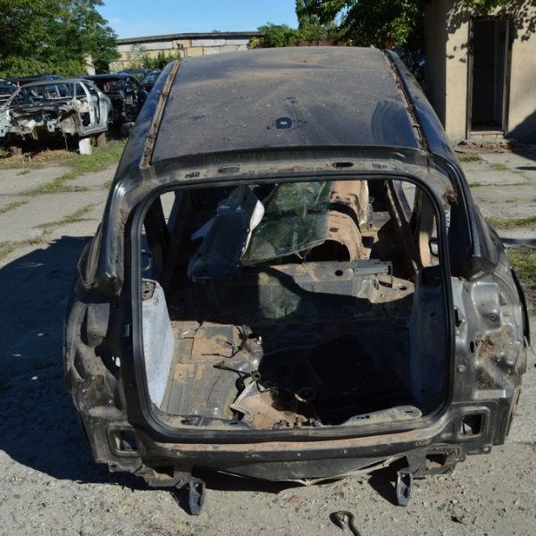 Задняя панель Ford Focus mk3 11-18 5d в сборе 2 части (07) CP9Z-5440320-B