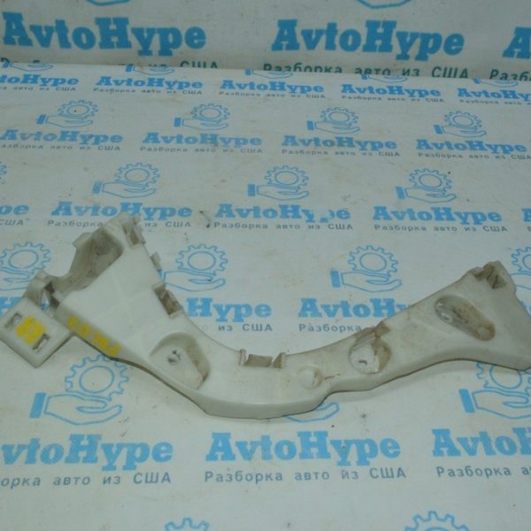 Крепление заднего бампера внешн правое Ford Focus mk3 15-18 рест 5d F1EZ-17D948-E