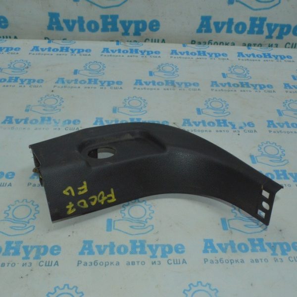 Накладка передней стойки нижняя левая Ford Focus mk3 11-18 черная CV6Z-5402345-AB