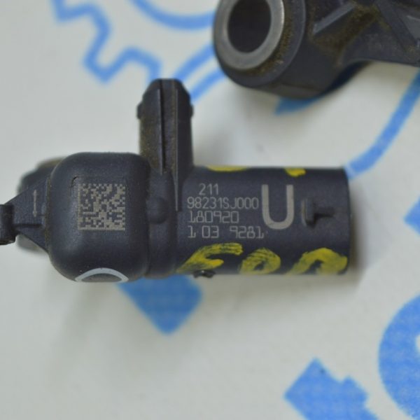 Датчик подушки безопасности перед лев Subaru Forester 19- SK 98231SJ000