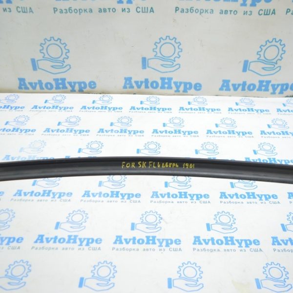 Уплотнитель двери передней левой Subaru Forester 19- SK нижний, большой 63511SG100 63511SG100