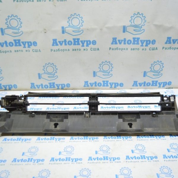 Жалюзи дефлектор радиатора в сборе Subaru Forester 19- SK с моторчиком 52811SJ000 (01) 52811SJ000