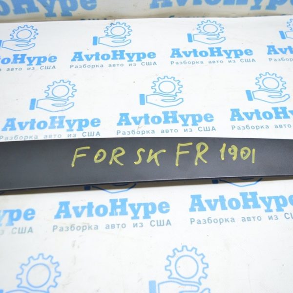 Накладка двери боковая перед прав Subaru Forester 19- SK 63563SJ000