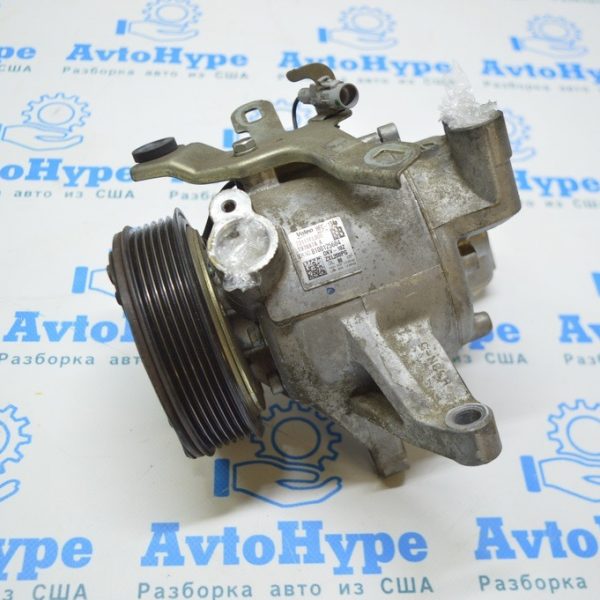 Компрессор кондиционера Subaru Forester 19- SK (01) 73111FL000
