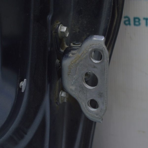 Петля двери нижняя перед лев Subaru Forester 19- SK 60079SJ030