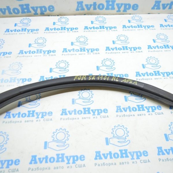 Уплотнитель арки крыла задний левый Subaru Forester 19- SK 63526SJ010