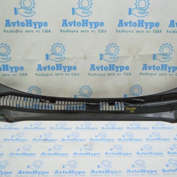 Решетка дворников (пластик) Ford Fusion mk5 13- DS7Z-54018A16-A