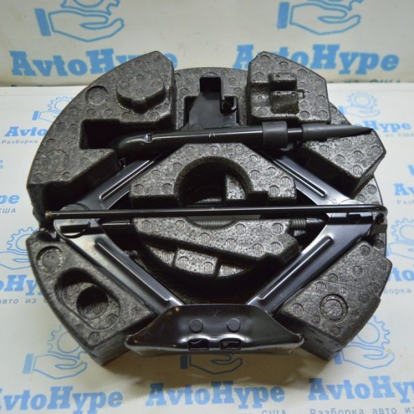 Набор инструмента комплект Ford Fusion mk5 13-20 под цельный ключ, с ручкой